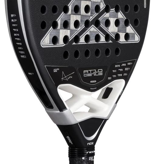 Pala Nox AT10 Genio de lujo Attack 18K Alumbre 2026 Agustín Tapia